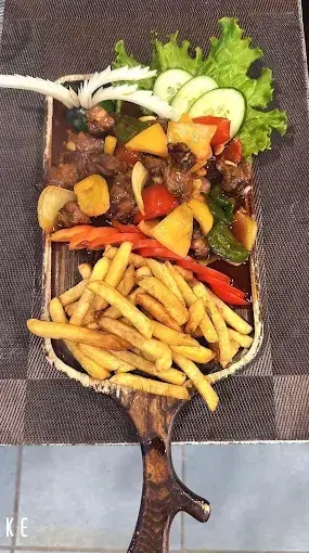 Bắp bò lúc lắc + khoai tây - Z-BEER